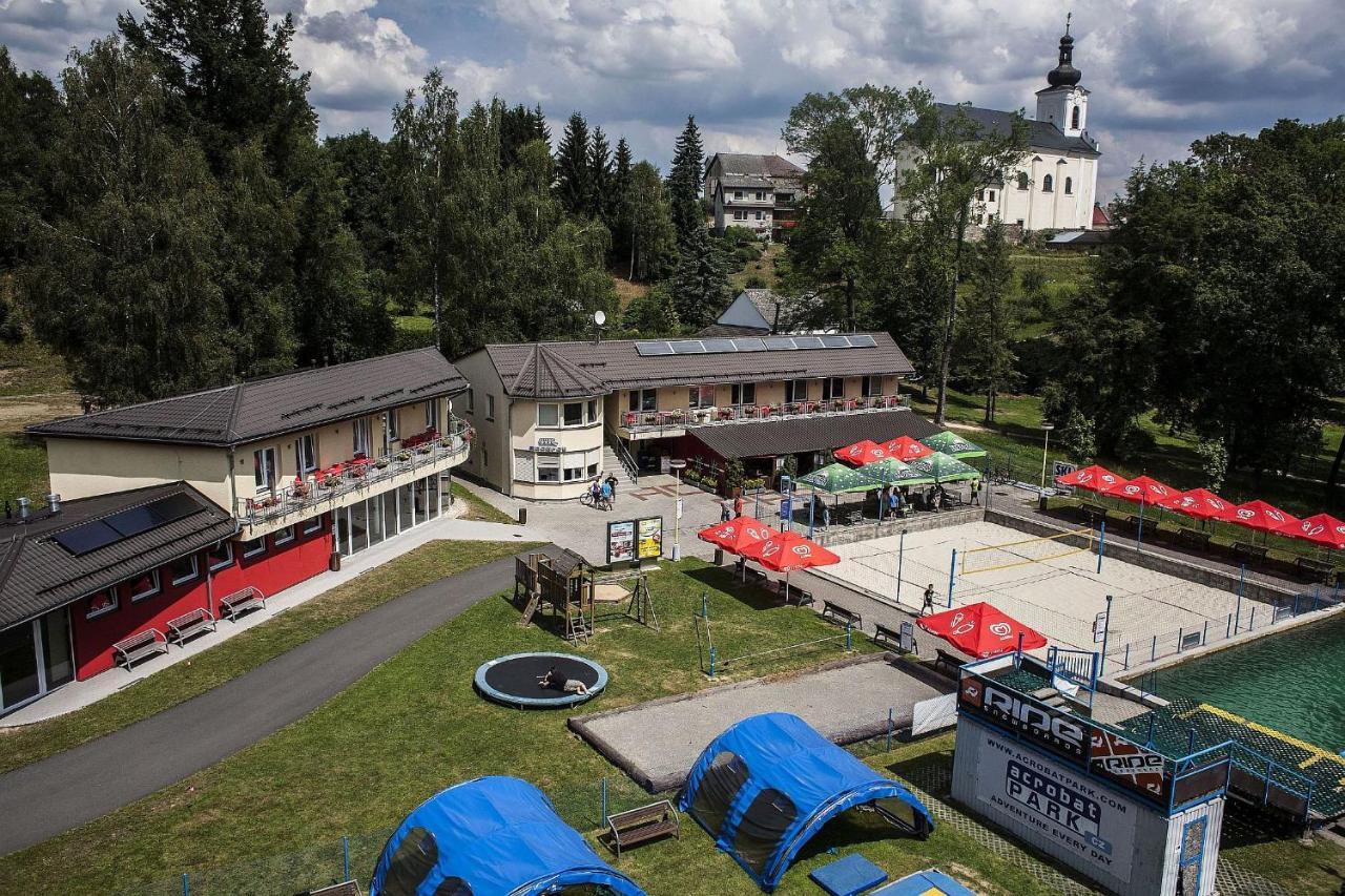 Penzion Acrobat Park Štíty Екстериор снимка