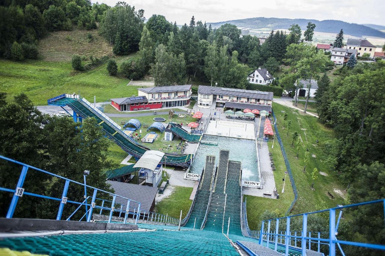 Penzion Acrobat Park Štíty Екстериор снимка