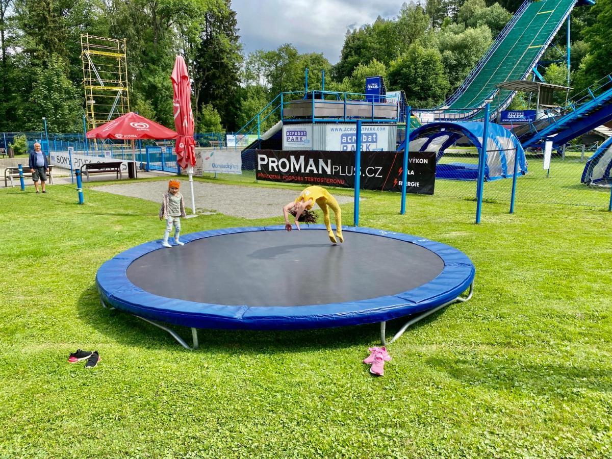 Penzion Acrobat Park Štíty Екстериор снимка